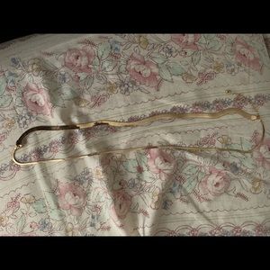 Shiny faux gold necklace